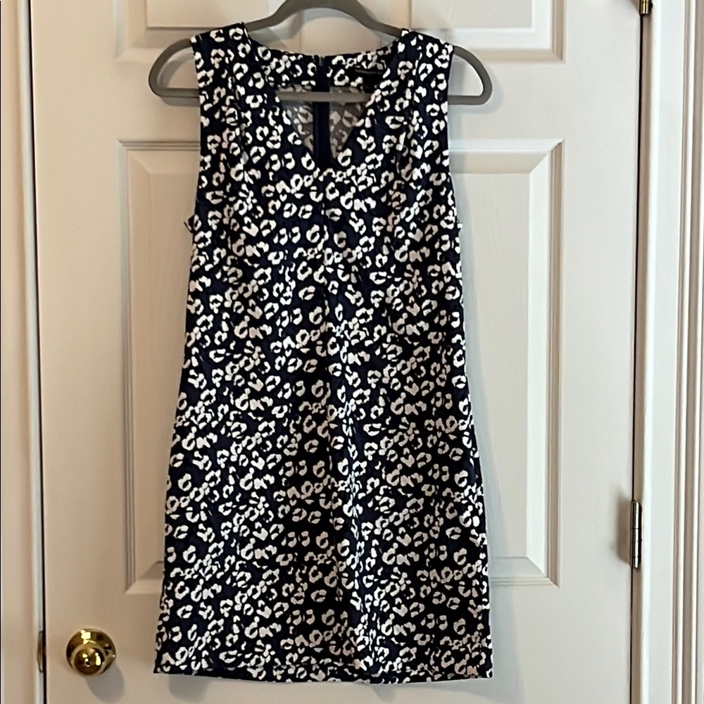 Banana Republic shift mini dress with pockets! Size 4